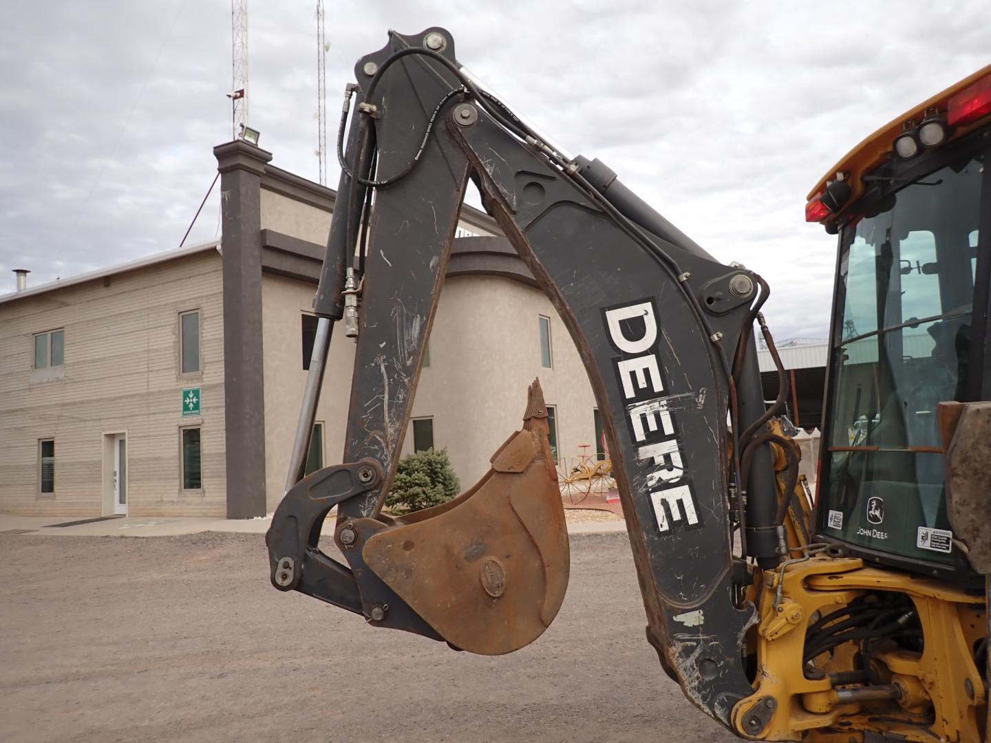 ./imagenes/INVOICE/2019/16543/RETROEXCAVADORA JOHN DEERE_310SJ (16).JPG